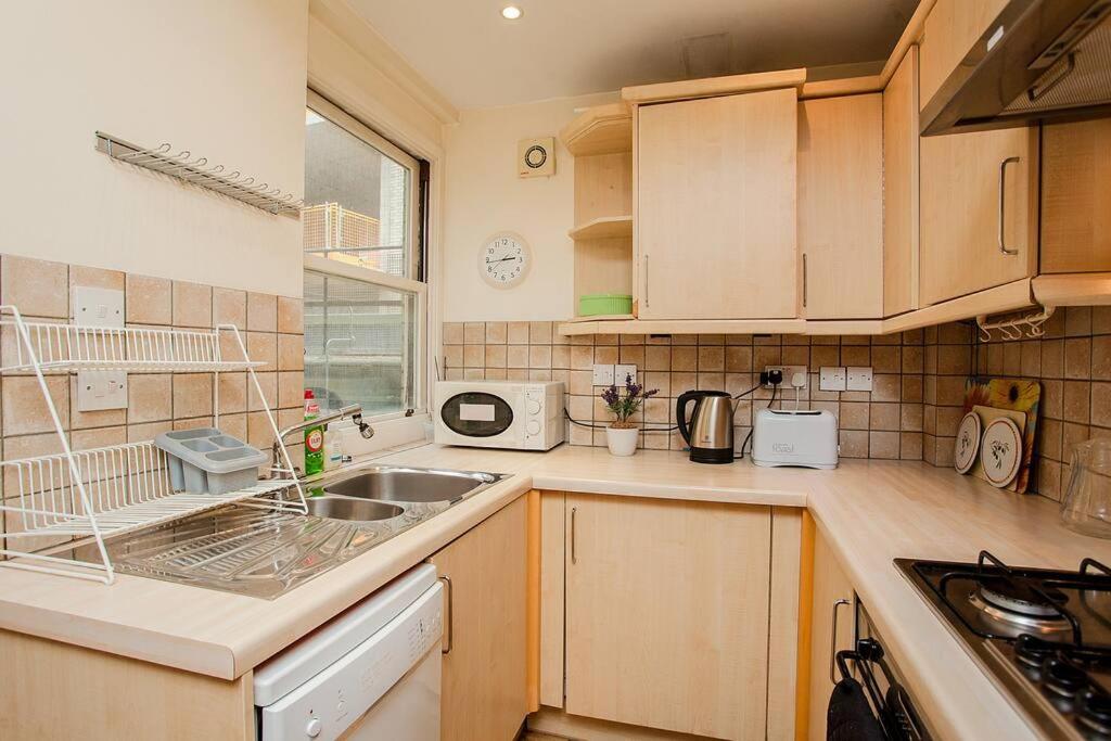 Bright 2 Bedroom Flat In Central לונדון מראה חיצוני תמונה